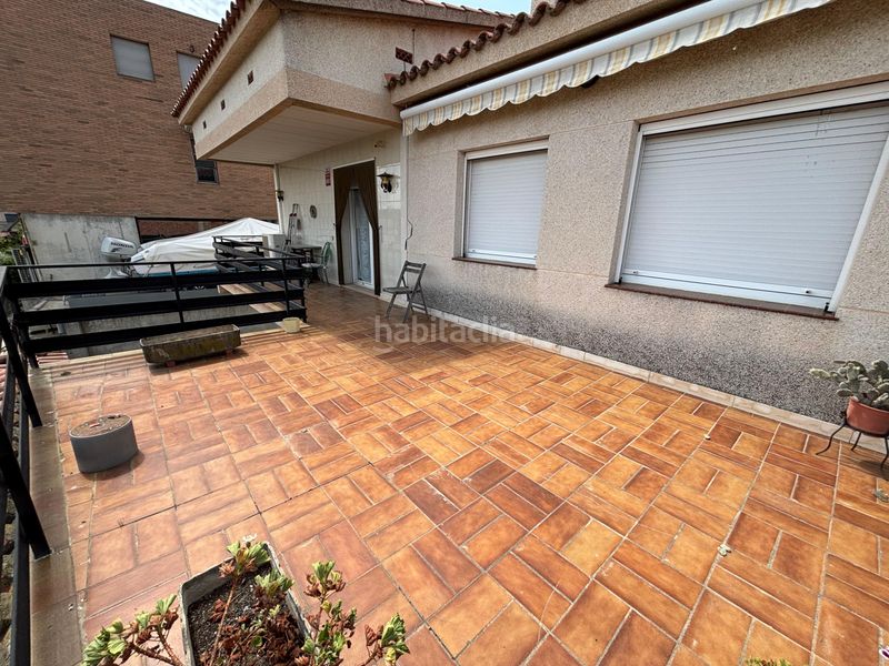 Foto 2033f388-201d-4d75-815f-0ae7c9d47eca. Chalet with fireplace heating parking pool in Sant Esteve Sesrovires