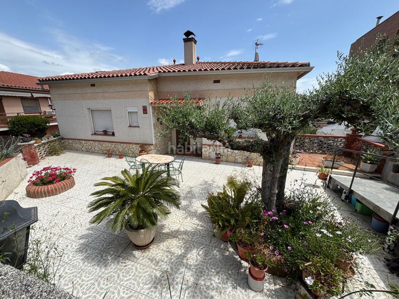 Foto 372af39d-590d-4ec6-97e0-f1488caaf891. Chalet with fireplace heating parking pool in Sant Esteve Sesrovires