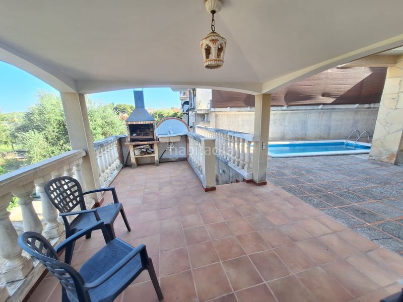 Foto 550ddc69-0f9d-4d87-ab85-678aaad0429b. Chalet with fireplace heating parking pool in Sant Esteve Sesrovires