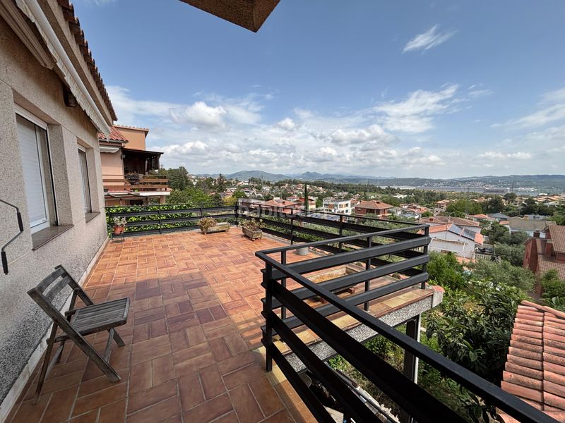 Foto 6cd437e4-b30d-4a76-a4be-b1664863ea88. Chalet with fireplace heating parking pool in Sant Esteve Sesrovires