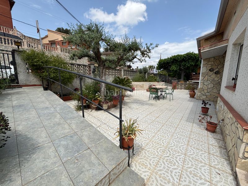 Foto 9443efd4-a0b7-4ffb-9cad-4974223adda1. Chalet with fireplace heating parking pool in Sant Esteve Sesrovires