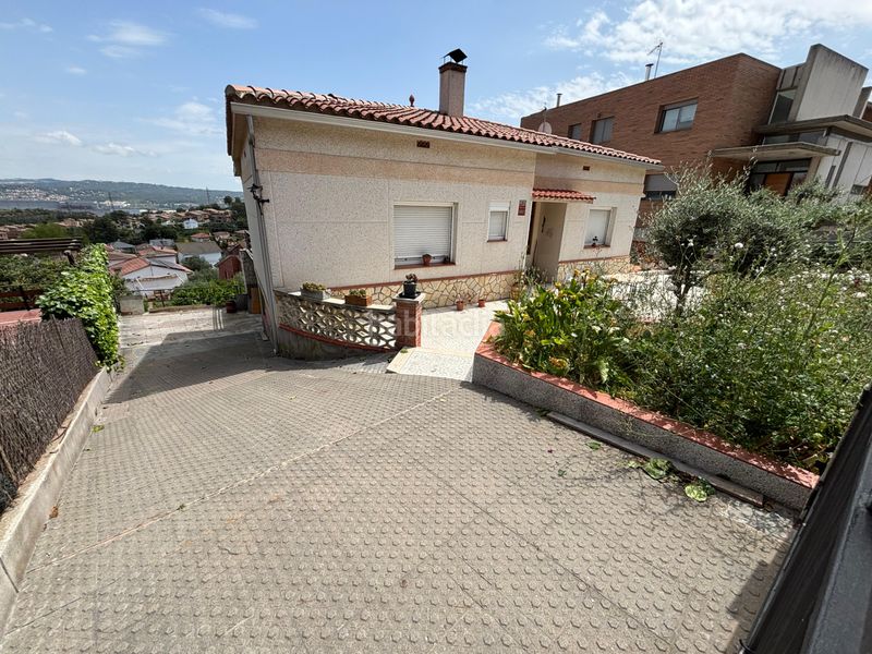 Foto 9db1b79e-c5f1-4bc1-a5f2-0af0feb670ca. Chalet with fireplace heating parking pool in Sant Esteve Sesrovires