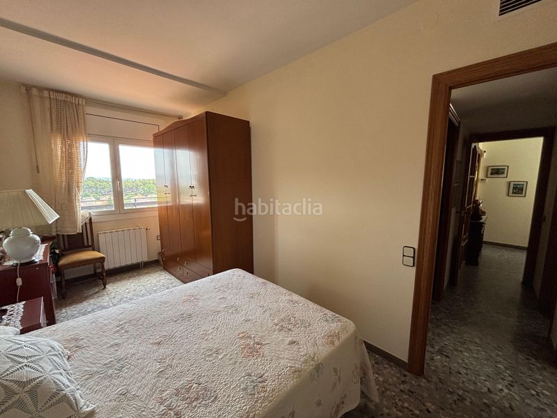 Foto b977554a-b201-4788-9b00-6b5a9b1313f4. Chalet with fireplace heating parking pool in Sant Esteve Sesrovires
