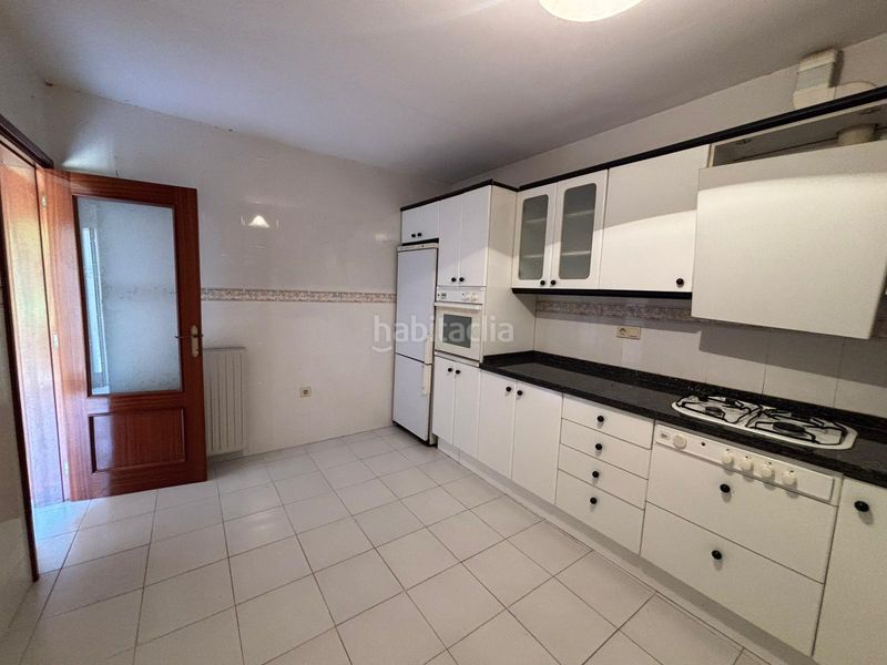 Foto 83331f7c-678f-4d62-b183-288632be5597. Towny house with heating parking in Sant Esteve Sesrovires