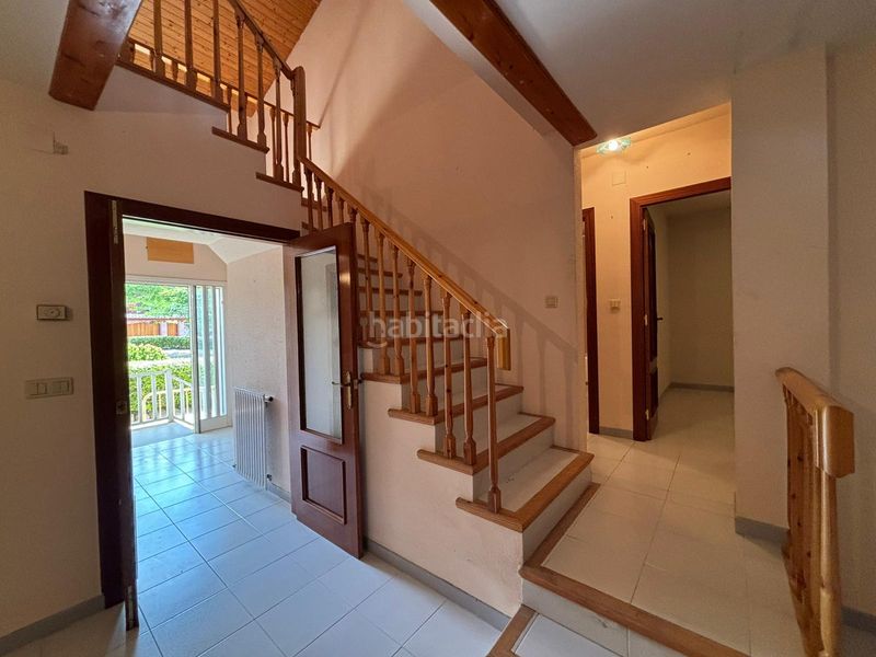 Foto dfd0915e-b20a-4063-a8d9-8dbedcfcdfc1. Towny house with heating parking in Sant Esteve Sesrovires