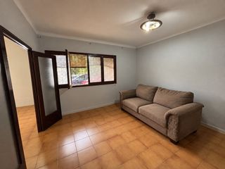 Ground floor  Carrer serra d'or. Sin escaleras!