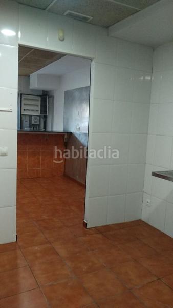Foto 94b67066-9c4a-4e05-a9c3-0f328f62f9df. Local comercial en carrer poeta ramon torruella 3 en Esparreguera