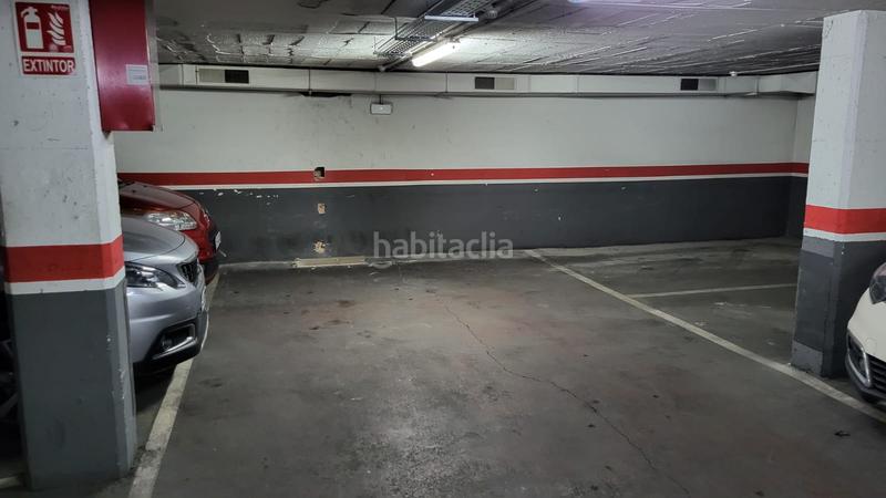 Foto c3adfea1-ecde-4010-aae6-fee9ebdeff5a. Aparcament cotxe a Dreta de l´Eixample Barcelona