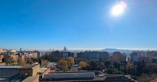 Pis a El Camp d´en Grassot i Gràcia Nova. Gran piso  con maravillosas vistas al mar y la ciudad