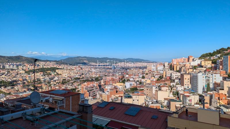 Foto 44df4107-efe4-4c50-87b3-a21c41490332. Etagenwohnung mit heizung in Can Baró Barcelona