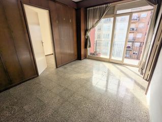 Etagenwohnung  Carrer de pi i margall
