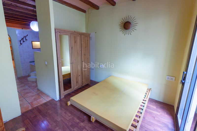 Foto a4807de5-e1fb-4de3-8539-d90050916fe0. Loft amb calefacció a El Camp de l´Arpa del Clot Barcelona