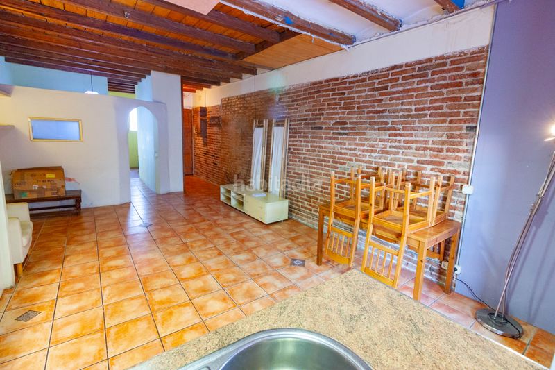 Foto a728299e-b407-4923-b151-51dccb13e459. Loft amb calefacció a El Camp de l´Arpa del Clot Barcelona