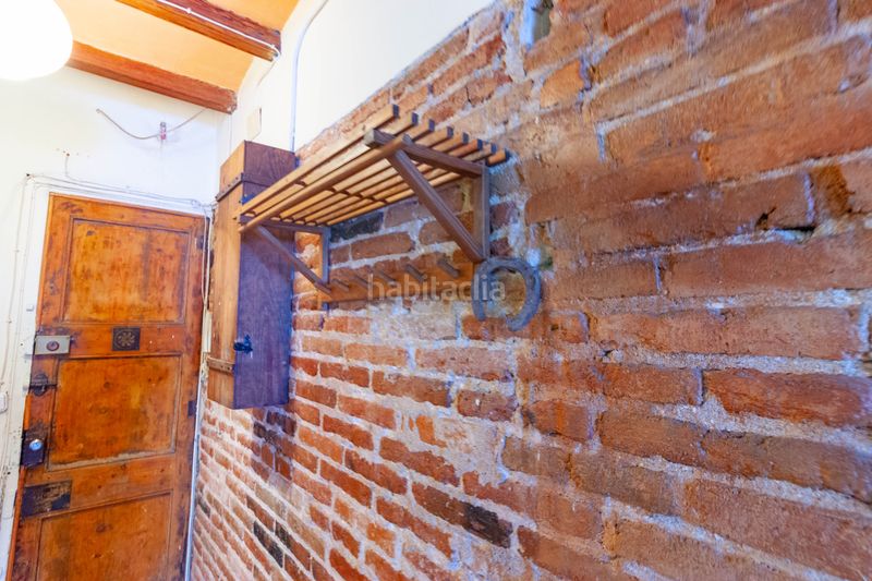 Foto eea908bb-0970-4718-b8d1-15087df21de9. Loft amb calefacció a El Camp de l´Arpa del Clot Barcelona