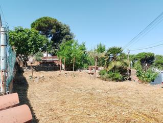 Terreny residencial a Can Massuet del Far. Terreno con pequeña construcción
