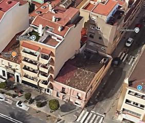 Gebäude in Marina 25-27. Montgat 2 casas en exclusiva  primera linea de mar para edificar