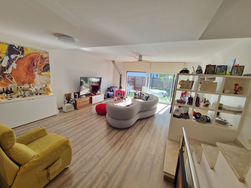 Foto b3a3b813-e371-4b83-b3b0-3b3085e64107. Casa adossada amb calefacció aparcament piscina a Dosrius