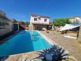 House in Can Massuet del Far. Oportunidad para 2 familias