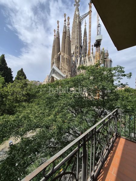 Foto 755c43b5-a3c8-41ad-ad3a-672de01ec622. Pis a Sagrada Família Barcelona