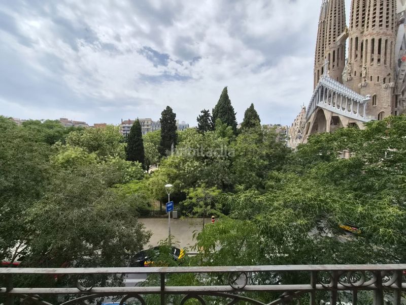 Foto 7cad4fd1-17b9-4196-bfcb-d4d12daae4a9. Pis a Sagrada Família Barcelona