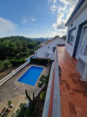 Casa a Can Massuet del Far. Oportunidad a 4 vientos, con piscina y barbacoa