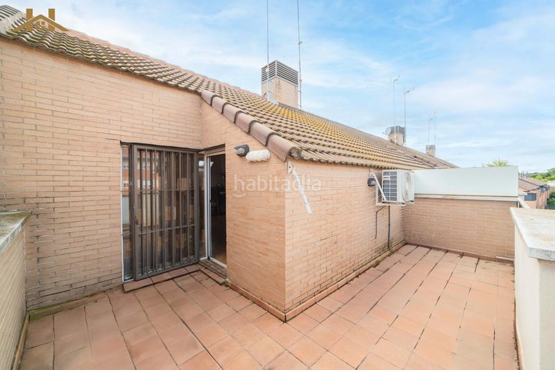 Foto 0b3c3545-1a4f-46e8-bdce-616baf0aead4. Reihenhaus mit heizung parking in La Fortuna Leganés