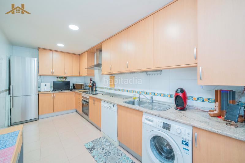 Foto 1d56a28d-e330-4907-bb1b-89b34c45ce31. Reihenhaus mit heizung parking in La Fortuna Leganés