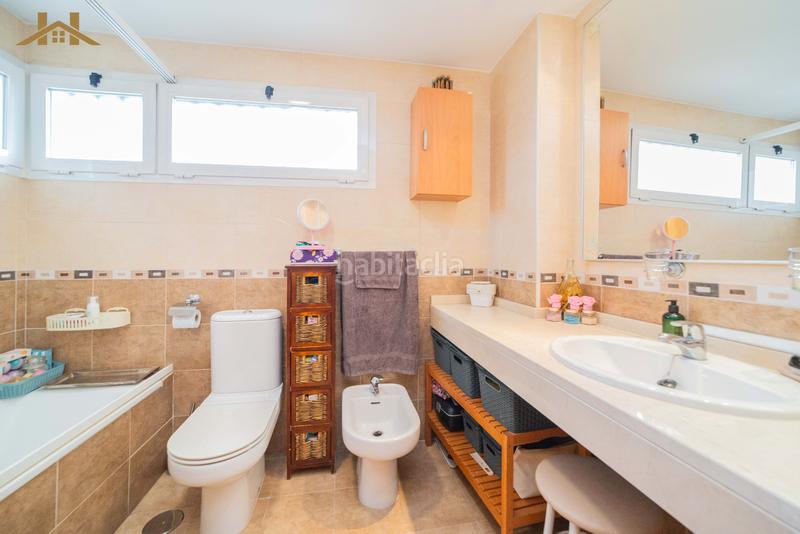 Foto c3b28532-9033-436a-b6a8-d116665bb8c4. Reihenhaus mit heizung parking in La Fortuna Leganés