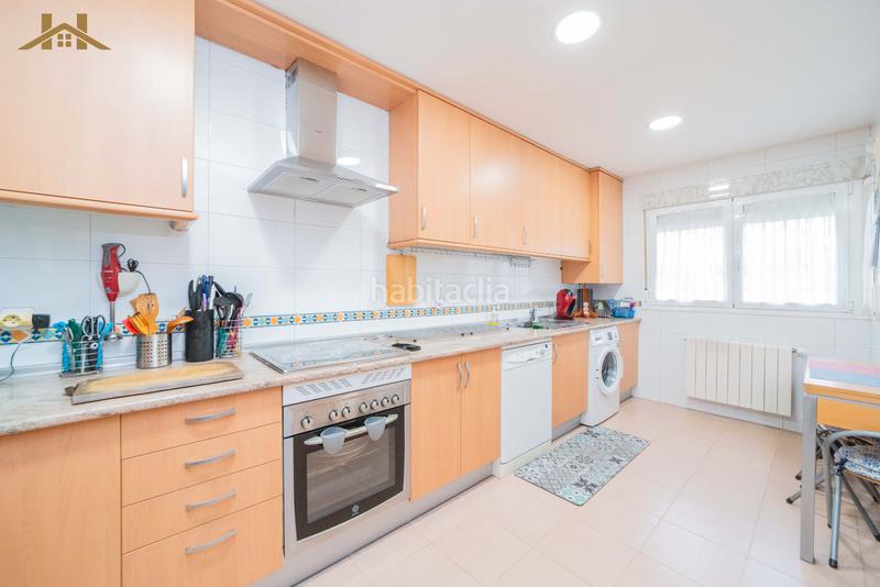 Foto d6528f0f-4df4-452e-83e5-ecf50b494044. Reihenhaus mit heizung parking in La Fortuna Leganés