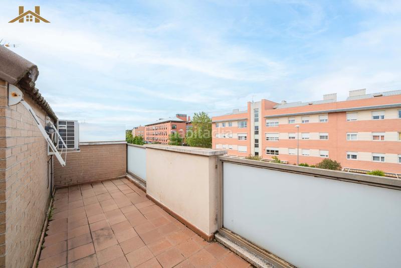 Foto f03dd1b7-9fcc-4b8a-b563-0d80aff66e87. Reihenhaus mit heizung parking in La Fortuna Leganés