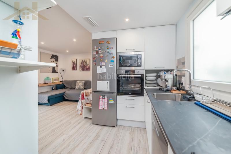Foto d6ef1fe7-4c30-4e0f-814b-7c1abacf039e. Piso  en venta en avenida de la libertad en La Fortuna Leganés
