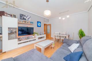 Appartement  Avenida los almendros. Piso en venta en almendros
