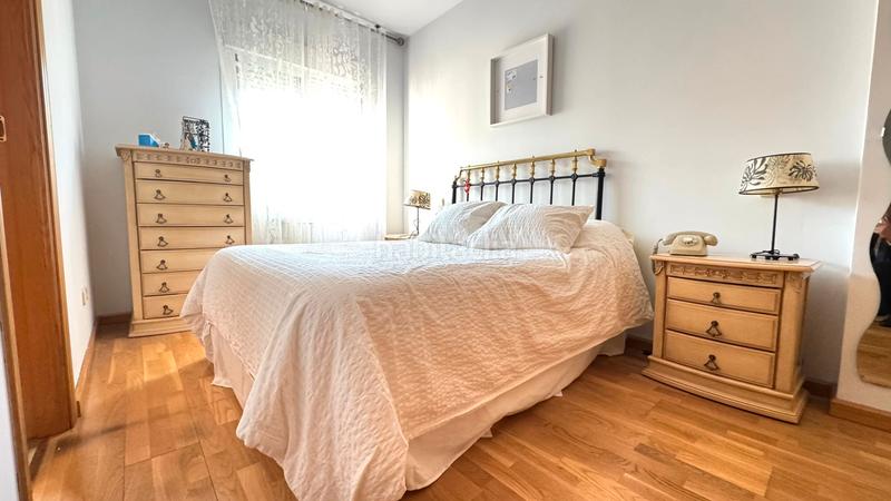 Foto 3323afdf-5362-42ac-9c81-c38898b76889. Chalet con riscaldamento in Centro Rivas - Vaciamadrid