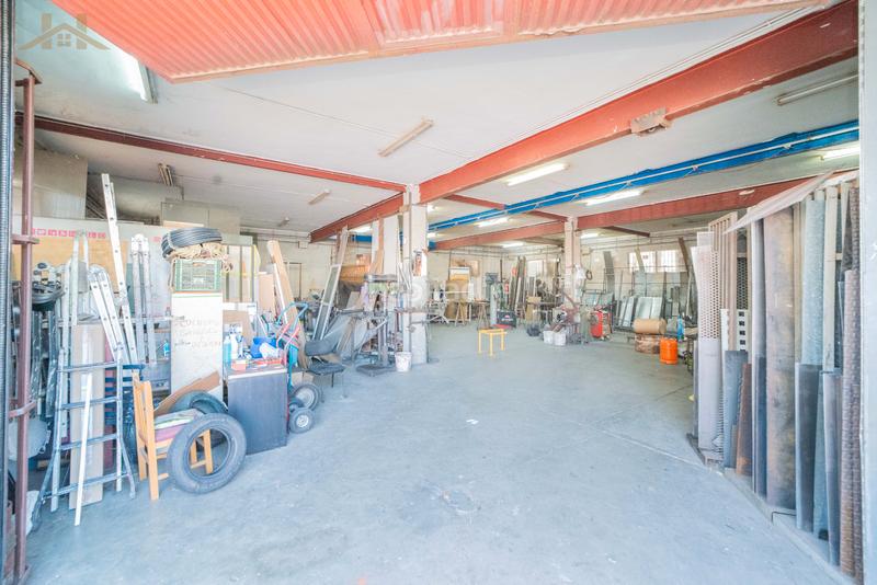 Foto b5a4082b-ba02-4e9d-a480-6ec442b16334. Locale commerciale in Valdepelayo-Montepinos-Arroyo Culebro Leganés