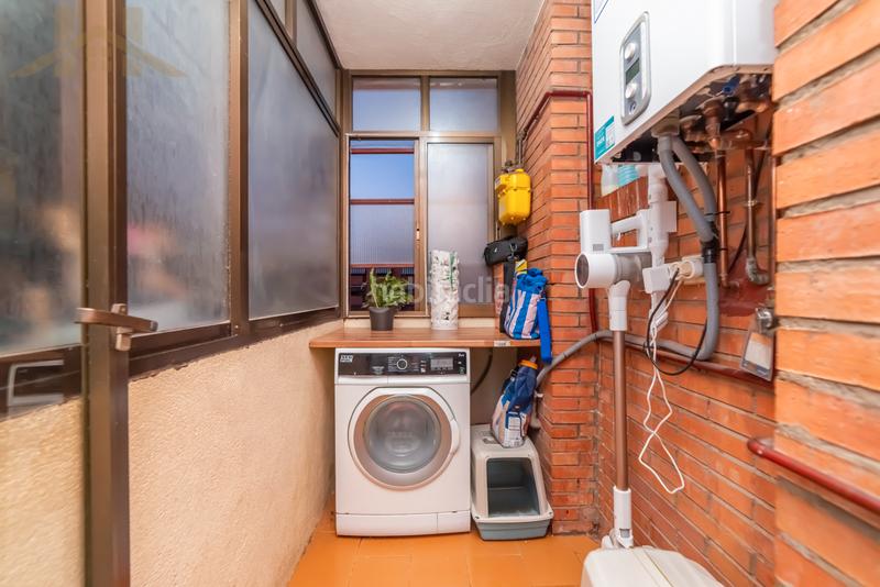 Foto 8fa92b00-2b5c-4e35-9bb5-bf5543e0f2e3. Pis amb calefacció piscina a Valdepelayo-Montepinos-Arroyo Culebro Leganés