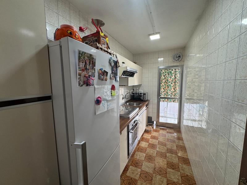 Foto d553da32-ec3a-45bd-a7a6-3922bf3eacae. Piso  en venta en calle de san amado en La Fortuna Leganés