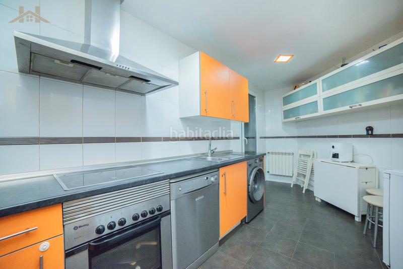 Foto e60bf23b-d316-4a3b-9ef0-34ac5e3ca0e9. Àtic amb calefacció aparcament a Urbanizaciones Rivas - Vaciamadrid