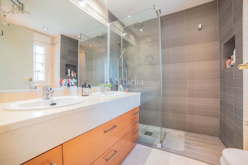 Foto 35b47c1e-41ae-49dd-a42f-d2ca2b211154. Chalet con riscaldamento piscina in Urbanizaciones Rivas - Vaciamadrid