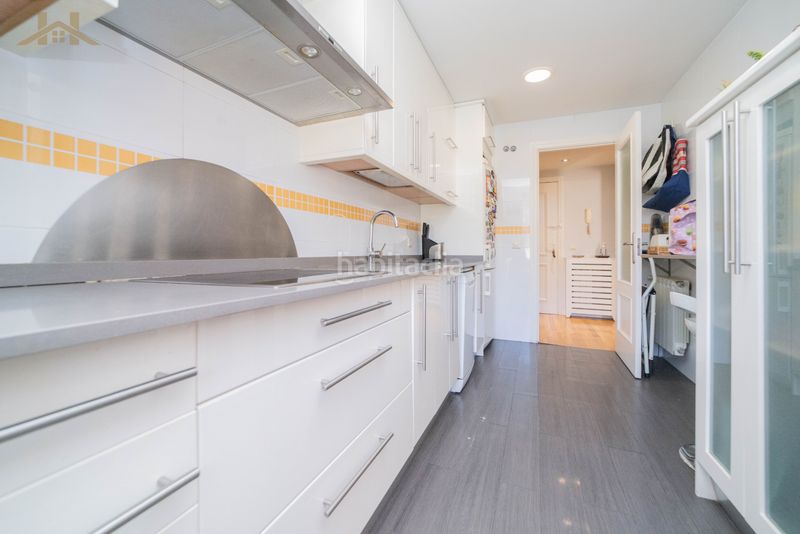 Foto 040a1fba-f540-4c27-87a7-f90f4ebf7854. Pis amb calefacció piscina a Valdepelayo-Montepinos-Arroyo Culebro Leganés