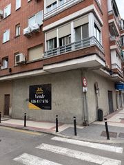 Local commercial  Calle general castaños. Local en venta en getafe