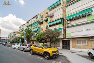 Etagenwohnung in Santos. Excelente piso en venta en leganes centro!!