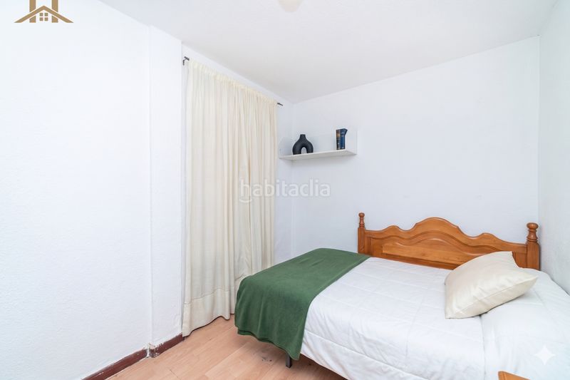 Foto b328d4e0-7b37-4337-b1cb-97b7156fbc9a. Pis a Descubridores-Escritores Leganés