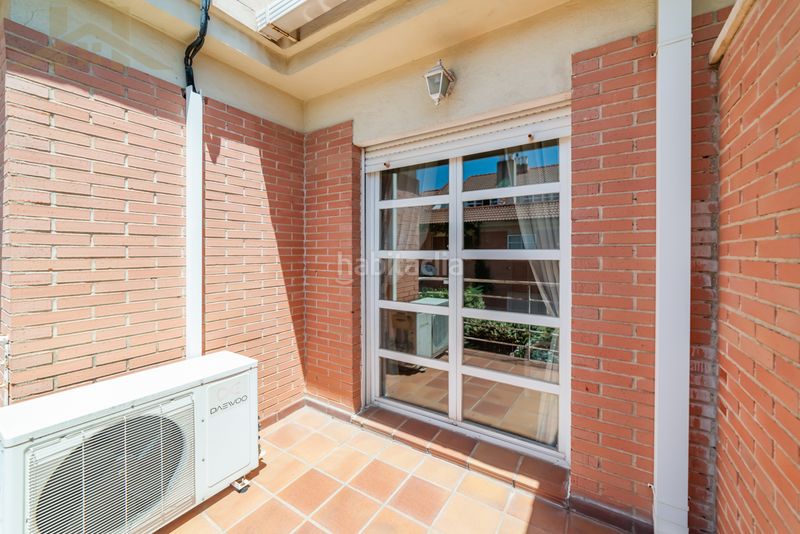 Foto a5c249c7-0c29-45ad-8461-8db93515dc80. Casa adossada amb calefacció a Valdepelayo-Montepinos-Arroyo Culebro Leganés