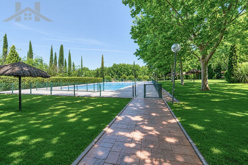 Foto b05b464d-9270-4150-a940-27304fa9952a. Pis amb calefacció piscina a Urbanizaciones Rivas - Vaciamadrid