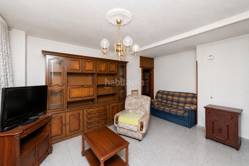 Foto ead9437e-5963-41fa-82a9-021dc052159a. Planta baixa a Zarzaquemada Leganés