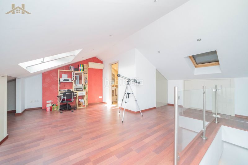 Foto fbef9b3f-73a4-44a8-a136-f61d9231b793. Casa adossada amb calefacció aparcament piscina a Getafe