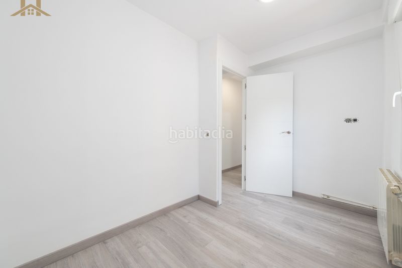 Foto 0d1fbbe3-bdf3-4c2d-8cc6-2764645e2c97. Pis a calle de la bureba 15 a Zarzaquemada Leganés