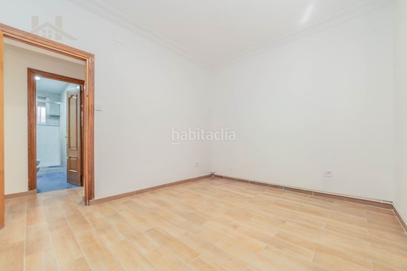 Foto ded764cf-3d5d-4793-ad2d-7c4177f4232c. Pis a Flores Leganés