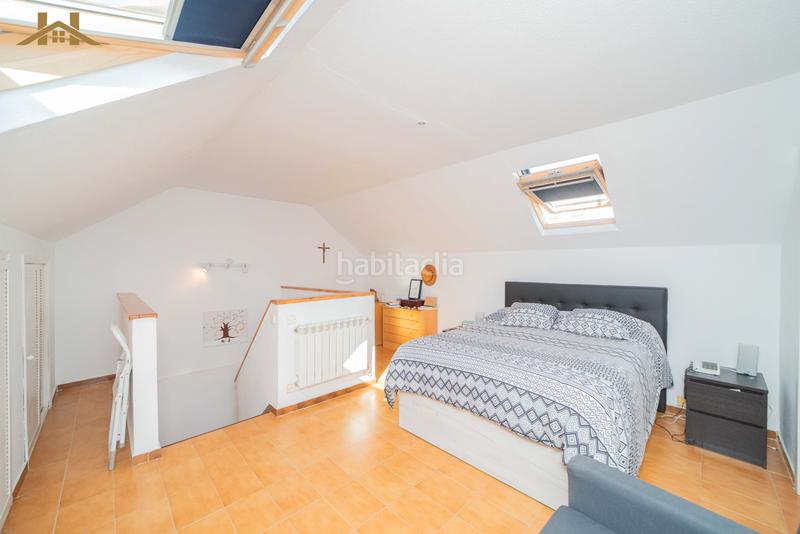 Foto 85f839c6-f0e8-4b3a-8b1a-10cdc9f078a1. Chalet with fireplace heating pool in Fontenebro-Altavista Collado Villalba