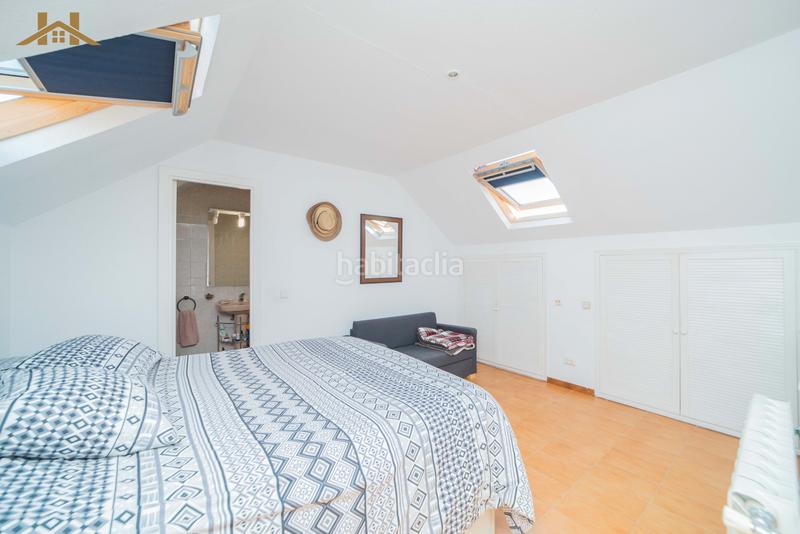 Foto f132f81c-4322-4ac1-8abe-621bf01e8531. Chalet avec cheminée chauffage piscine dans Fontenebro-Altavista Collado Villalba